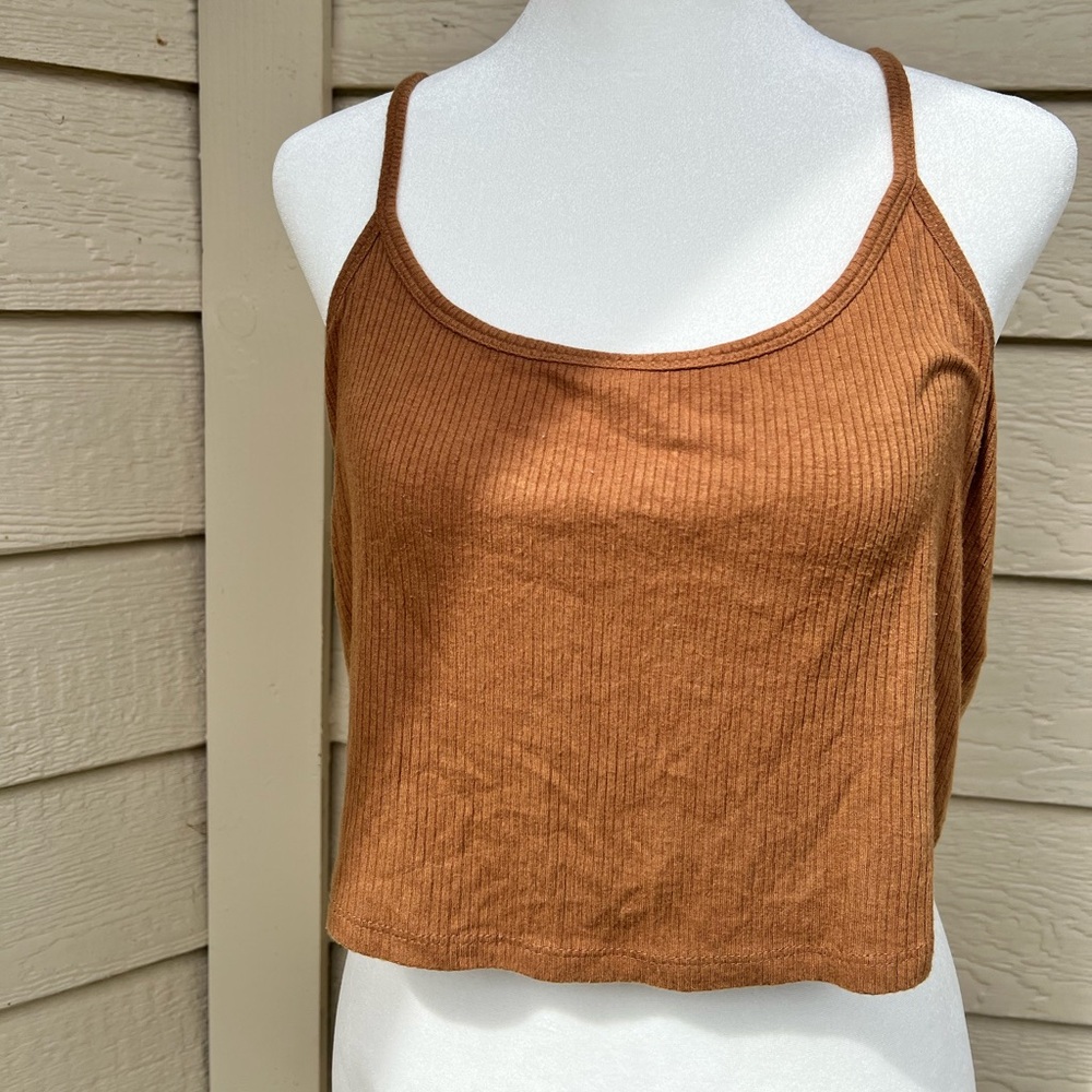 E732 EUC BP Brown Ribbed Crop Tank Top